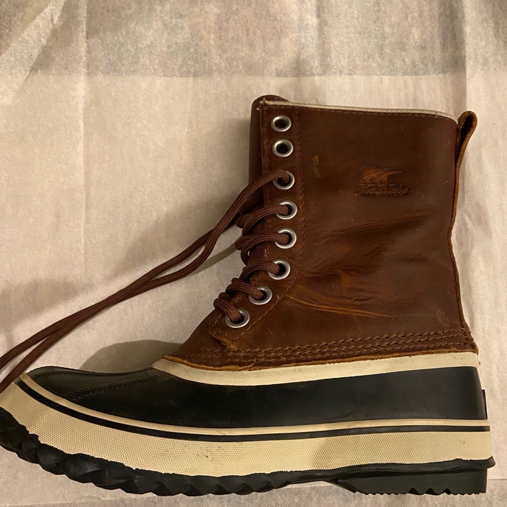SOREL waterproof snow boots with snow liner ❄️